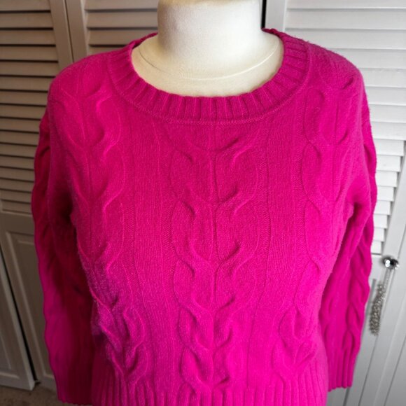 BANANA REPUBLIC SMALL PINK 100% MERINO EXTRA FINE WOOL SWEATER CABLE KNIT BRIGHT - Picture 1 of 9
